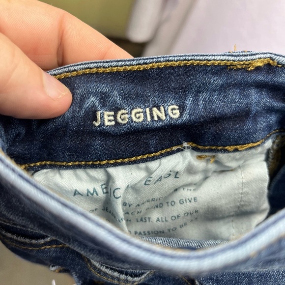 American Eagle Distressed Next Level Stretch Jeggings Womens 2 Blue Denim 2499 - Picture 3 of 10